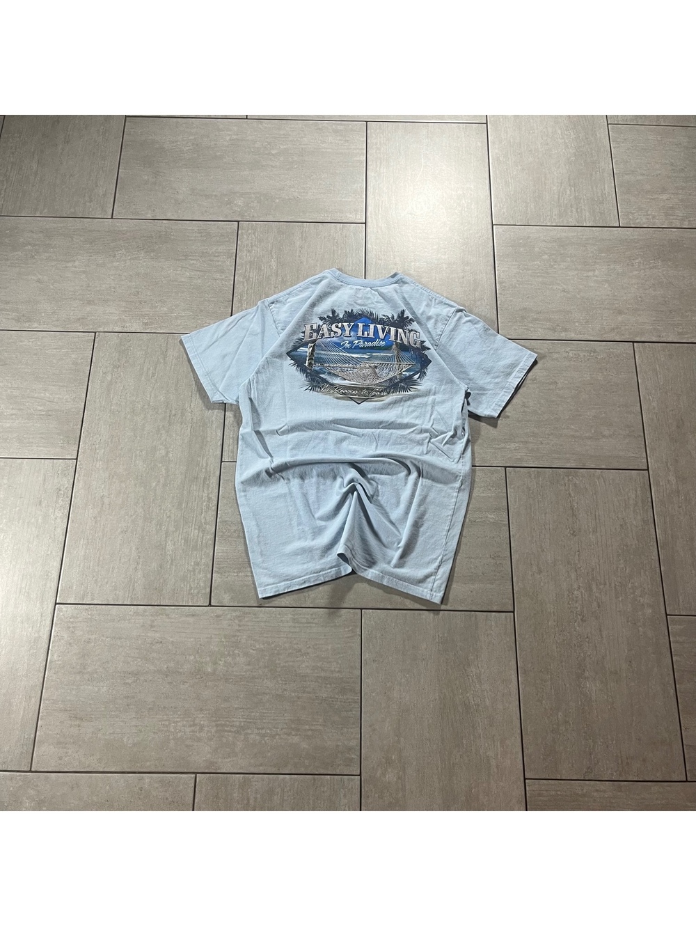 Newport Blue Easy Living Graphic Tee Large Light Blue Casual
